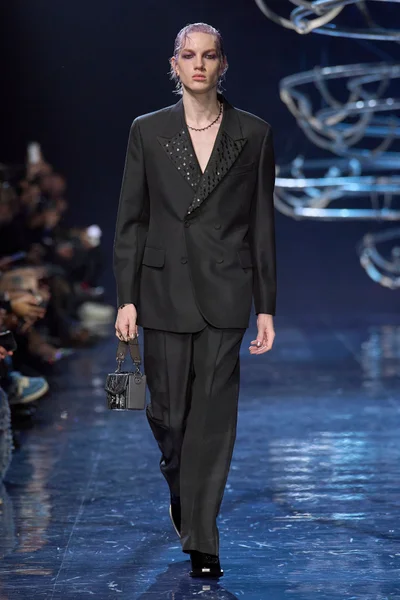 Look 55